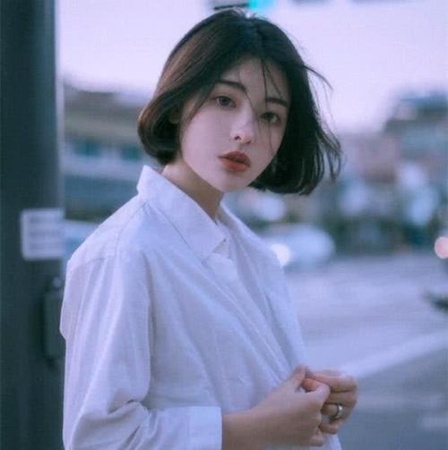 最新女生头像真人，自然美景的心灵之旅体验